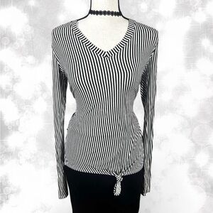 Chic Y2K Style Pinstripe V-Neck Long Sleeve Tie Top